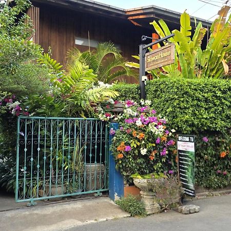 Siriwan Hostel Chiang Mai Exterior photo